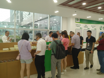 夏天到了，請收下最衛生的講解器